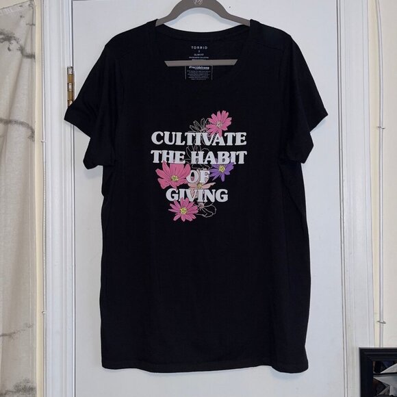 Torrid Size 3 'Cultivate The Habit Of Giving' Graphic Tee - Picture 5 of 7